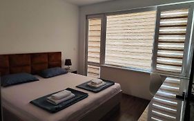 Dety'S Apartment